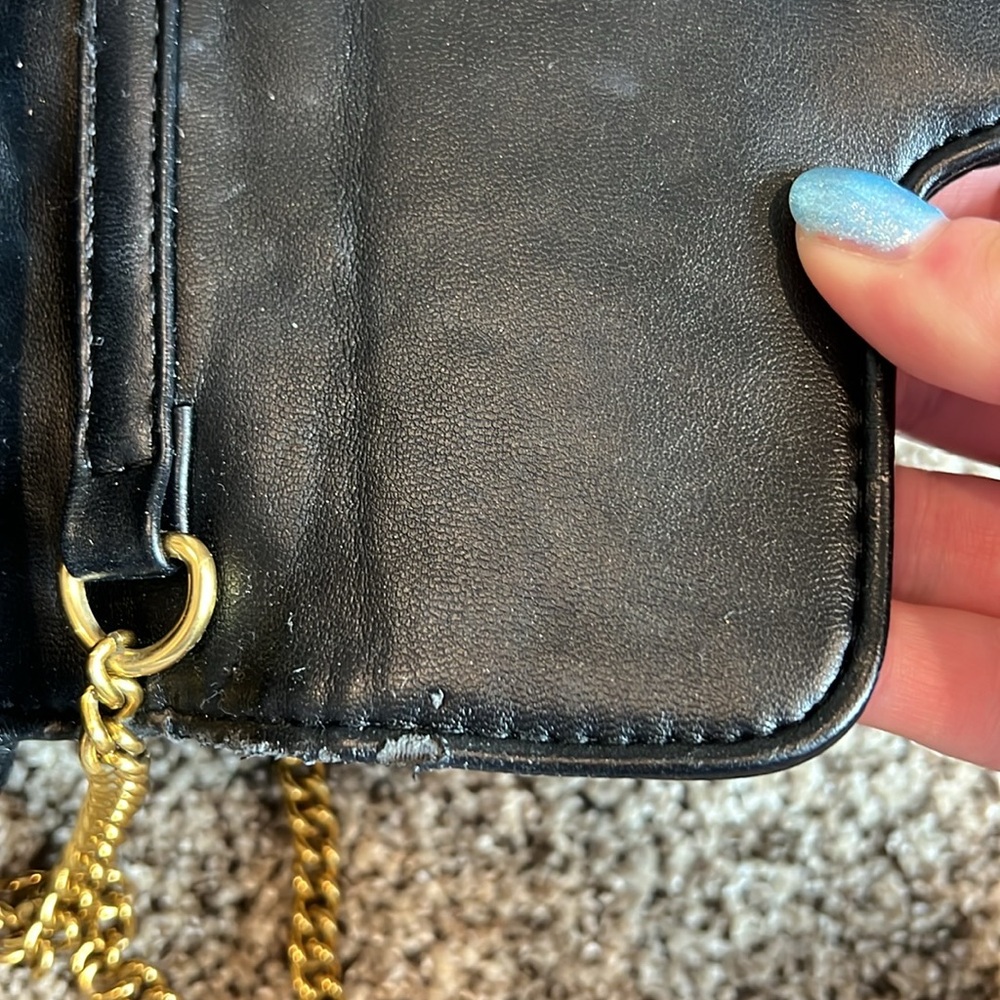 GG Quilted Crossbody - Picture 6 of 6